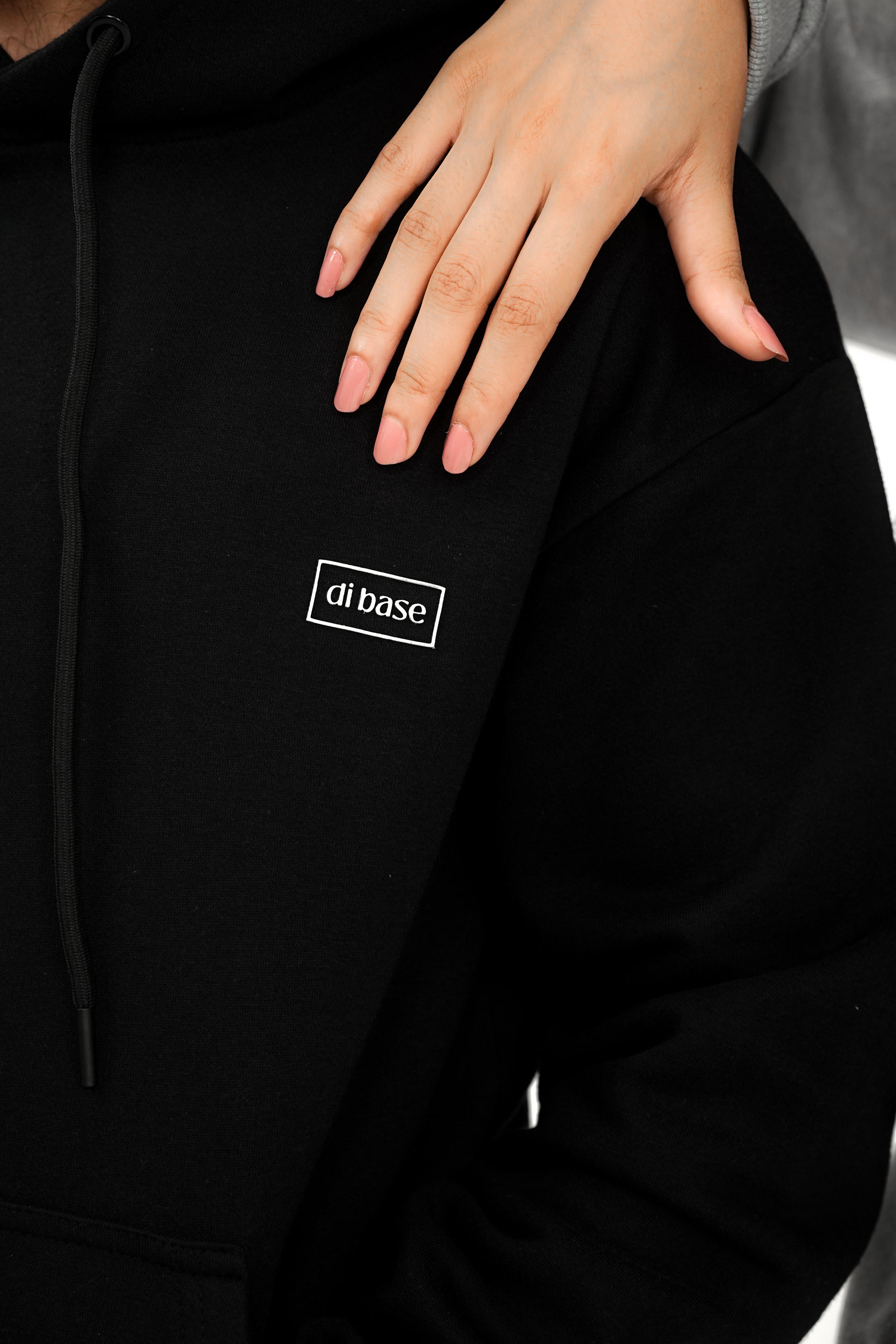 Deep Black Hoodie Ultra-Black - Zoom Image